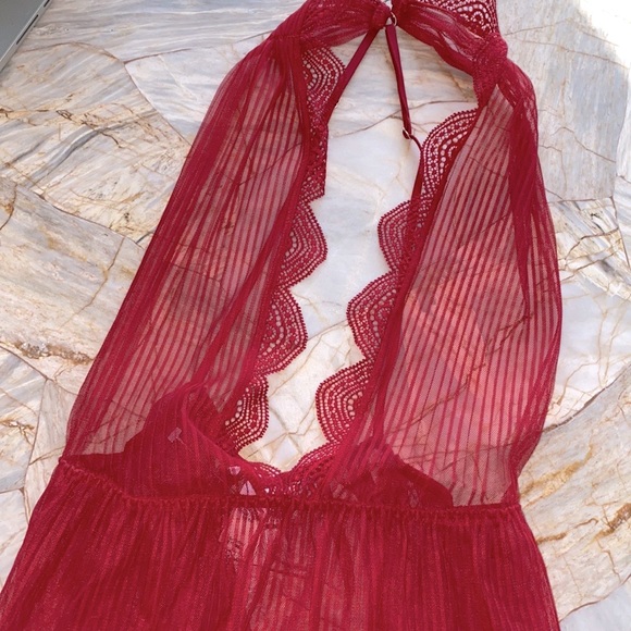 Small Victoria's Secret Lace Slip Red Babydoll - Picture 5 of 13